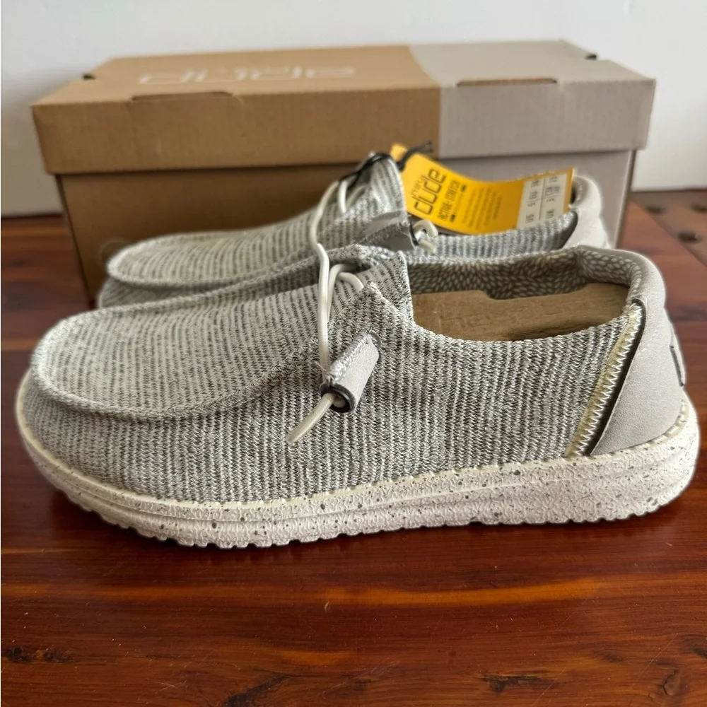 Hey Dude Wendy Stretch Cloud Gray Shoes Women’s 5 New in Box Lightweight Comfort